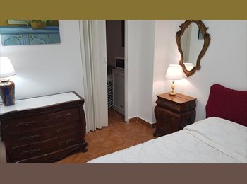 Roomgo IT - la porta verde stanza privata, Palermo - 600 € al mese
