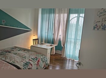 Roomgo IT - Stanza con bagno privato, Rozzano - 550 € al mese