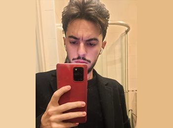 Roomgo IT - Francesco - 25 - Genova