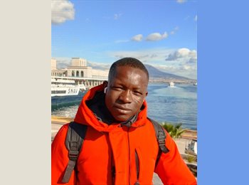 Roomgo IT - Marc - 37 - Napoli