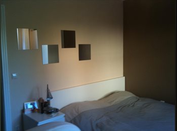 Appartager LU - Belle chambre de 13m² disponible àpd 1 avril ou du 1mai, Luxembourg - 775 € / Mois