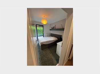 Appartager LU - Jolie chambre meublée en ville  dans le cartier bertrange/luxembourg, Capellen - 860 € / Mois