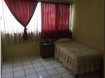 Roomgo MX - Celaya, Centro - Habitaciones Amuebladas - Todos los Servicios, Celaya - MX$2,000 por mes