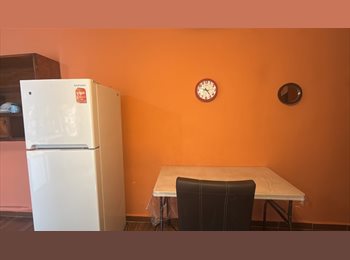 Roomgo MX - Se renta cuarto con entrada independiente, Monterrey - MX$4,000 por mes