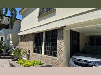 Roomgo MX - Cuarto para VARONES profesionistas, Monterrey - MX$7,900 por mes