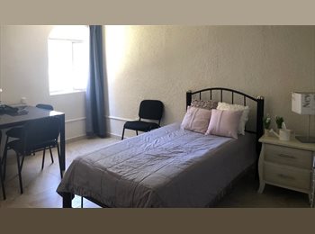 Roomgo MX - Rento habitaciones amuebladas en Felipe Ángeles, Querétaro - MX$4,000 por mes