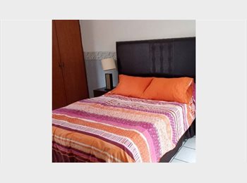 Roomgo MX - Recámara amueblada por Plaza Galerías, Zapopan - MX$6,000 por mes