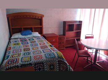 Roomgo MX - RECAMARA EN RENTA AMUEBLADA CON BAÑO, Coyoacán - MX$5,000 por mes