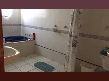 Roomgo MX - Cuarto en Tejeda, Corregidora - MX$4,000 por mes