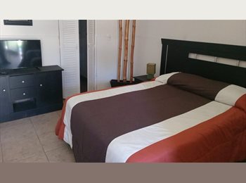 Roomgo MX - Se renta estudio privado en casa, Zapopan - MX$8,000 por mes