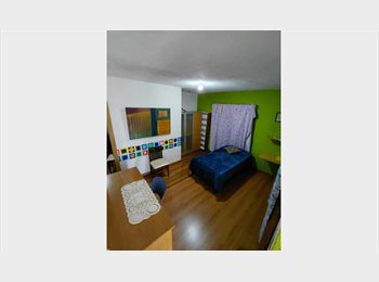 Roomgo MX - Recámara amueblada servicios incluidos, Monterrey - MX$5,500 por mes