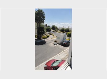 Roomgo MX - BUSCO ROOMING MUJERES PARA CASA AMUEBLADA, Corregidora - MX$3,800 por mes