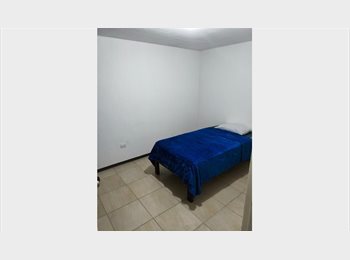 Roomgo MX - Cuarto Semi Amueblado, Juarez - MX$2,600 por mes