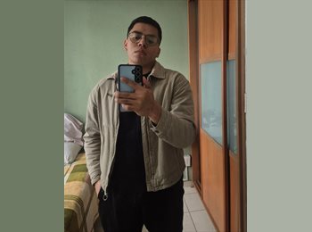 Roomgo MX - Uvaldo Gamas - 26 - México - D.F.