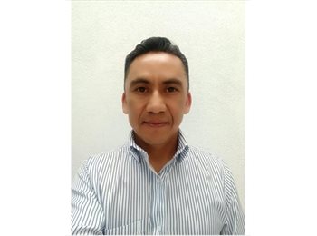 Roomgo MX - Javier - 44 - Tijuana