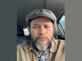 Roomgo MX - Rodolfo  - 35 - Santa Catarina