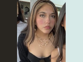 Roomgo MX - Regina  - 18 - León