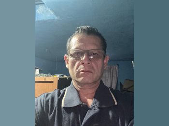 Roomgo MX - Luis  - 51 - Guadalajara