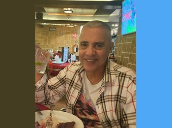 Roomgo MX - Roberto  - 57 - Monterrey