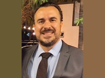 Roomgo MX - Gilberto - 44 - Guadalajara