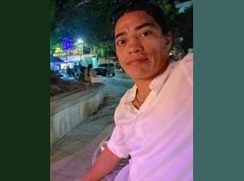 Roomgo MX - Jonathan Vallejo  - 43 - Mérida