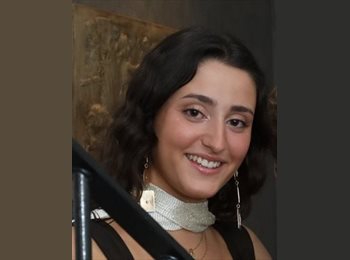 Roomgo MX - Aurora Miranda - 22 - Monterrey