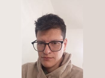 Roomgo MX - Cesar - 39 - Monterrey