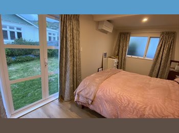 Roomgo NZ - Sunny room in Karori, Wellington - $375 pw