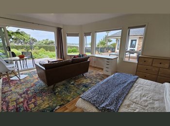 Roomgo NZ - Private Riverfront Studio 25 mins from Auckland CBD all utils included, Auckland - $495 pw