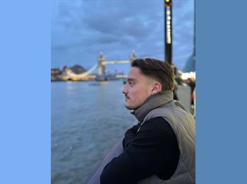 Roomgo NZ - Enzo - 25 - Queenstown