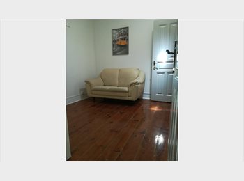 Roomgo PT - Quarto em Apartamento de Charme, Lisboa - 350 € Por mês