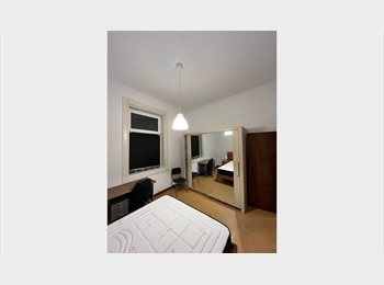 Roomgo PT - Quarto individual perto metro Salgueiros, Porto - 430 € Por mês