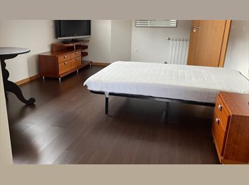 Roomgo PT - Alugo suíte a senhora ou menina, Viseu - 350 € Por mês