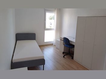 Roomgo PT - Quarto nos Olivais perto Spacio Shopping e Metro Olivais - Com contrato e recibos, Lisboa - 500 € Por mês