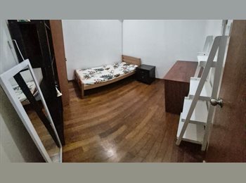 Roomgo SG - Jalan Gelenggang, Intermediate Terrace House, Common Room, for rent, Ang Mo Kio - $900 pm
