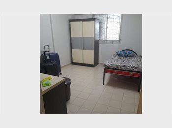Roomgo SG - Common Room Available @ Ang Mo Kio Ave 5 (No Agent Fee), Yio Chu Kang - $1,000 pm