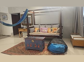 Roomgo SG - Furnished master bedroom in central Singapore, Telok Blangah - $1,800 pm