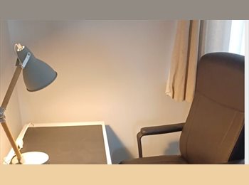 Roomgo UK - The Ultimate Professionals Pad Clydebank Fast Commuter Town to Glasgow, Clydebank - £400 pcm