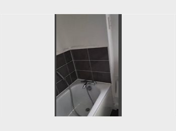 Roomgo UK - 3 Rooms available, Slade Green - £750 pcm