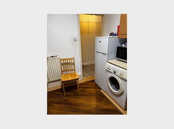 Roomgo UK - Double Room To Let, Streatham - £750 pcm