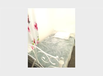 Roomgo UK - Hama jaff, Bow - £700 pcm