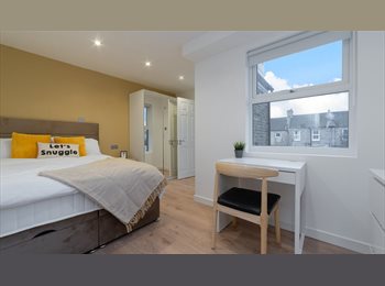 Roomgo UK -  Stunning Furnished Room in Sutton (SM1 ) – All Bills Included, Cheam - £1,050 pcm