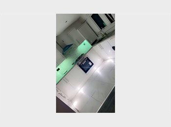 Roomgo UK - 1 bed in central Birmingham, Jewellery Quarter - £1,500 pcm