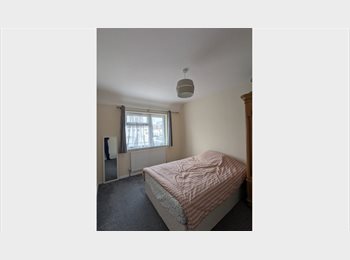Roomgo UK - Double room available in Orpington, St Mary Cray - £800 pcm