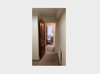 Roomgo UK - SINGLE ROOM, Waddon - £600 pcm