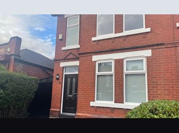 Roomgo UK - 4 Bedroomed House Share In Chorlton, Chorlton-cum-Hardy - £675 pcm