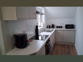 Roomgo UK -  Newly Refurbished En-Suite Rooms in 5-Bed shared house , Basildon - £750 pcm