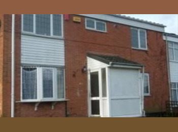 Roomgo UK - DSS Welcome – Spacious Room B36 – All Bills & Wi-Fi Included, Hodge Hill - £70 pcm