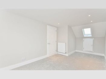 Roomgo UK - Private Ensuite Room in Peaceful East Dulwich Flat, East Dulwich - £1,200 pcm