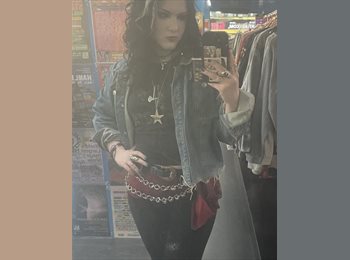 Roomgo UK - Monroe - 21 - Fallowfield